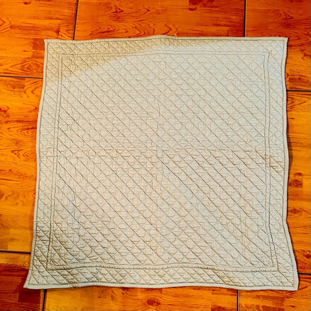 ⭐️Ralph Lauren gray Quilted pillow cover 26”X26”